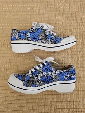 Dansko Veda Blue Hawaii Canvas Vegan Shoe Non-slip Platform Sneakers W's 38